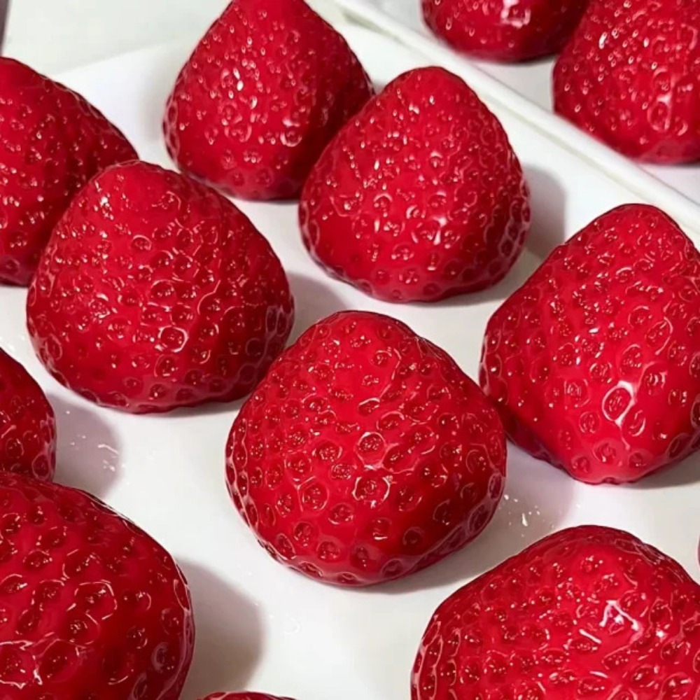 Strawberry Taba Squishy Fidget – Party Games Spy recenzja i cena