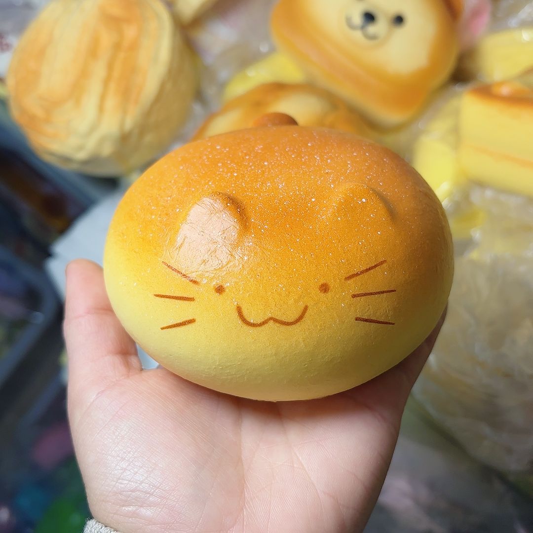 Big Cat Loaf Squeeze Toy Slow  – Party Games Spy recenzja i cena